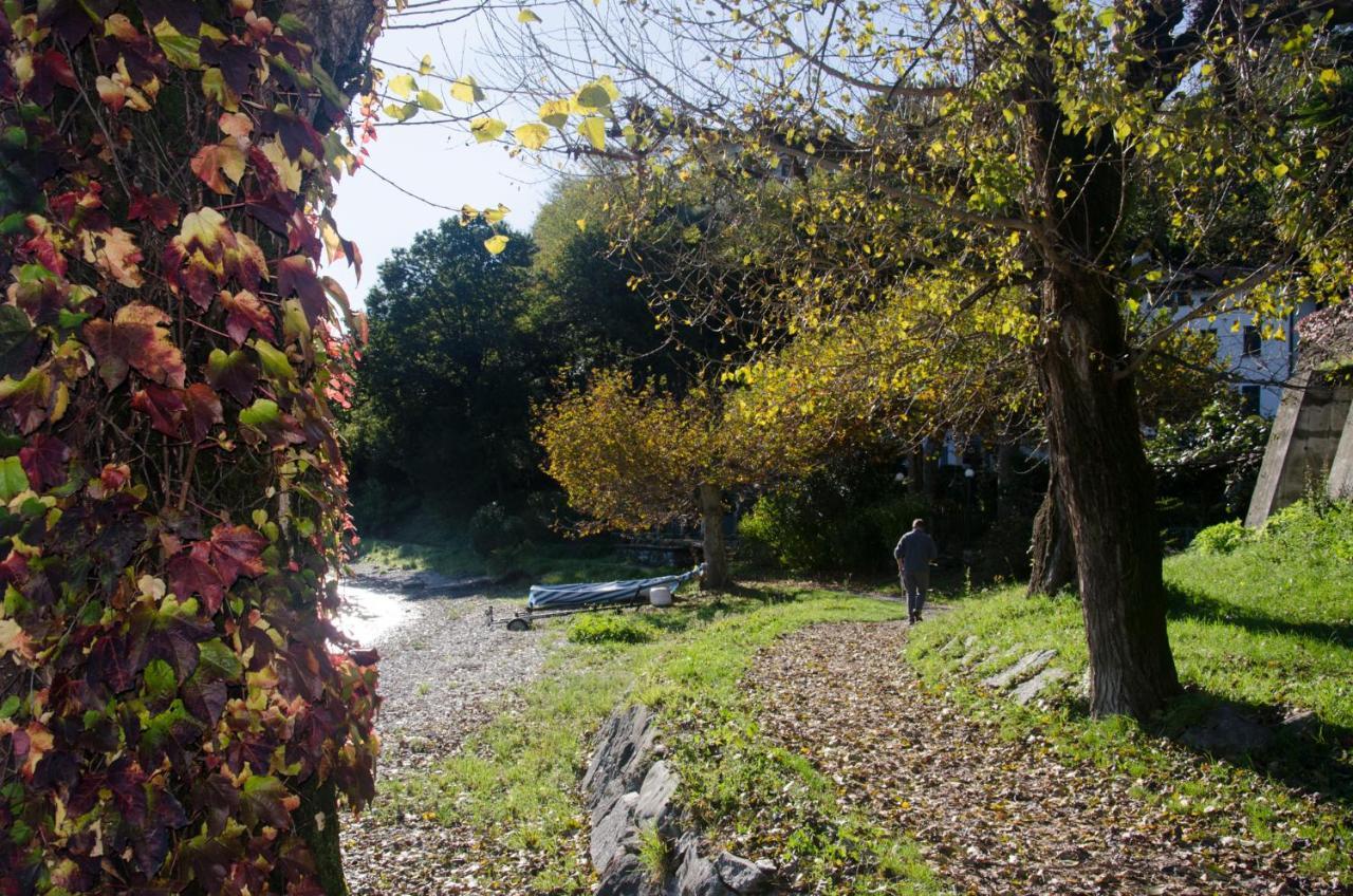 Anma Cottages The Secret Garden Pianello Del Lario Esterno foto
