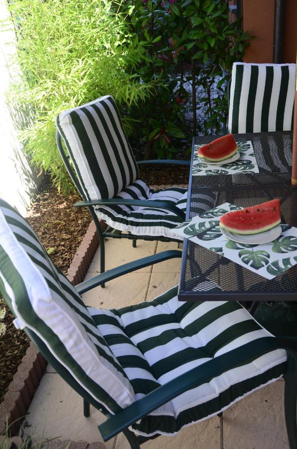 Anma Cottages The Secret Garden Pianello Del Lario Esterno foto