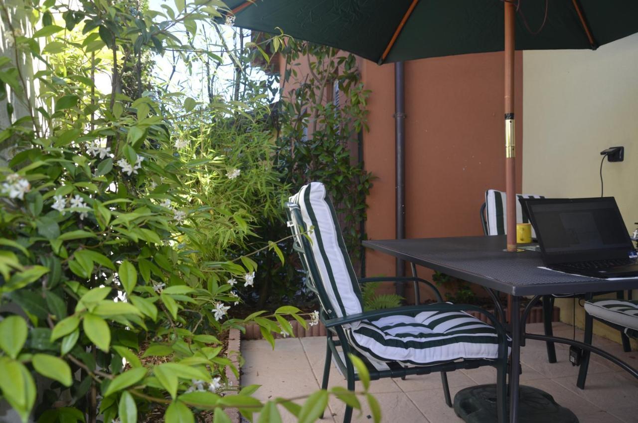 Anma Cottages The Secret Garden Pianello Del Lario Esterno foto