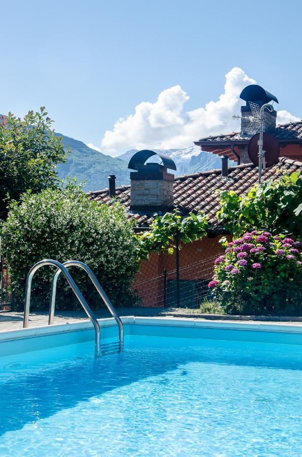 Anma Cottages The Secret Garden Pianello Del Lario Esterno foto