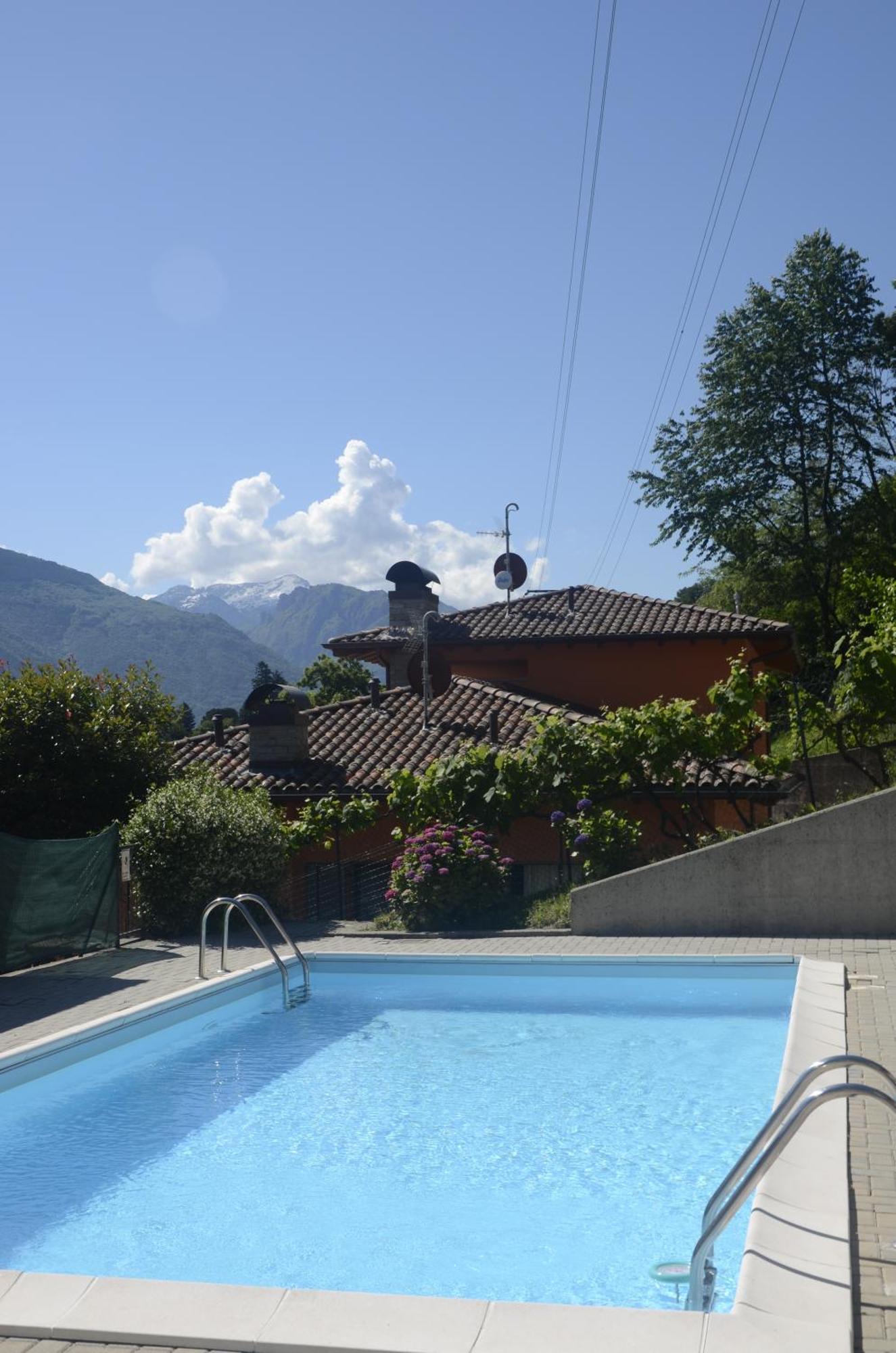 Anma Cottages The Secret Garden Pianello Del Lario Esterno foto