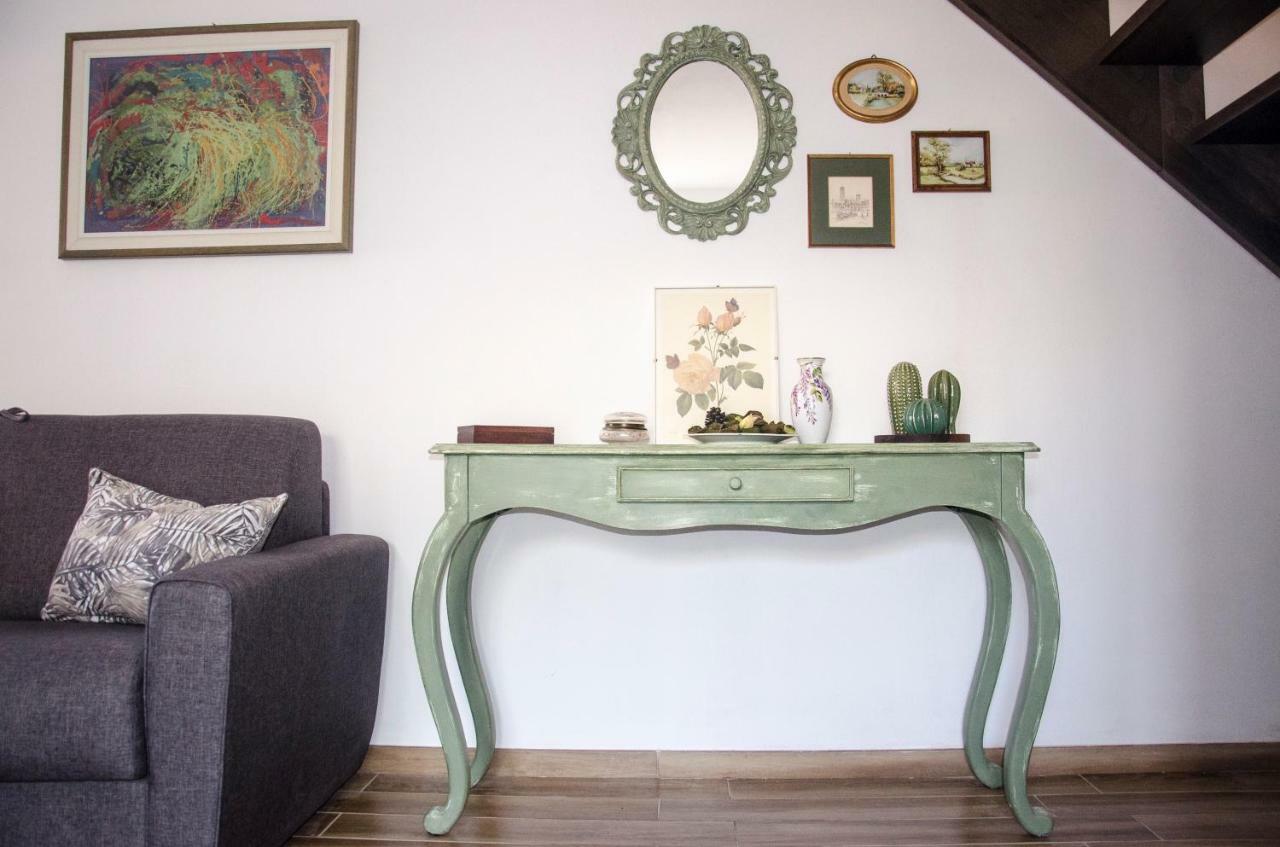 Anma Cottages The Secret Garden Pianello Del Lario Esterno foto
